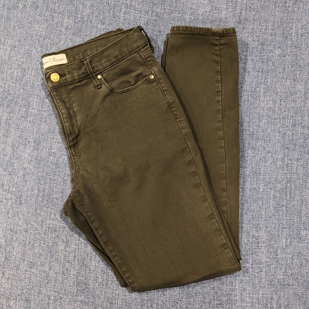 Gap true skinny jean size 30 EUC